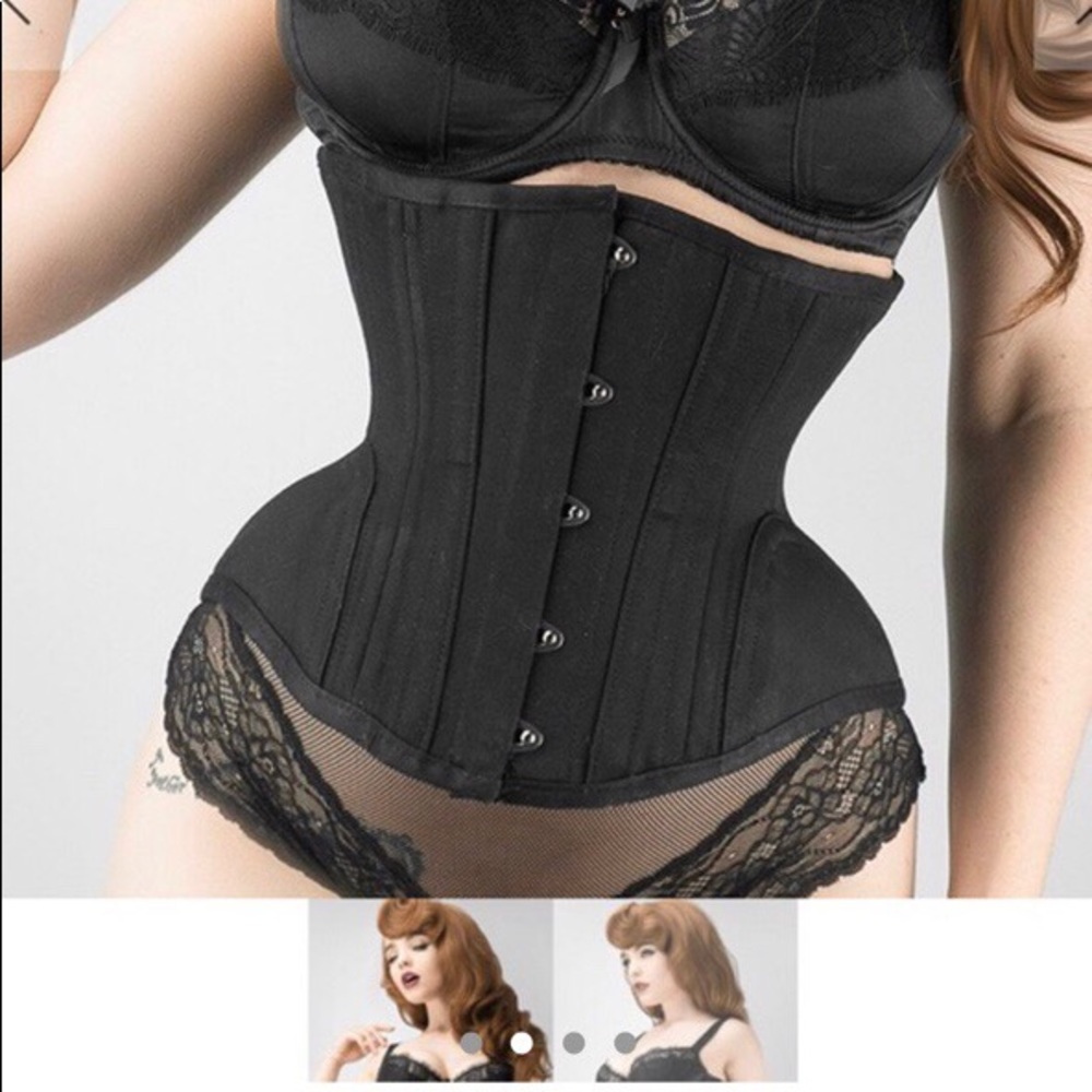 Structured corset